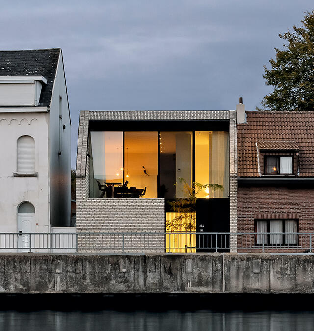 Gebäudefoto Canal House
