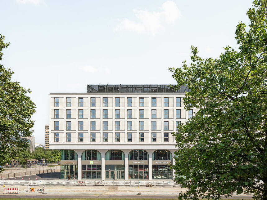 Perlach Plaza / München