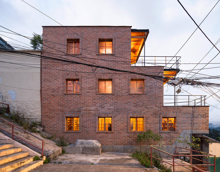 Gebäudefoto: House in La Vicentina (Quito, EC)