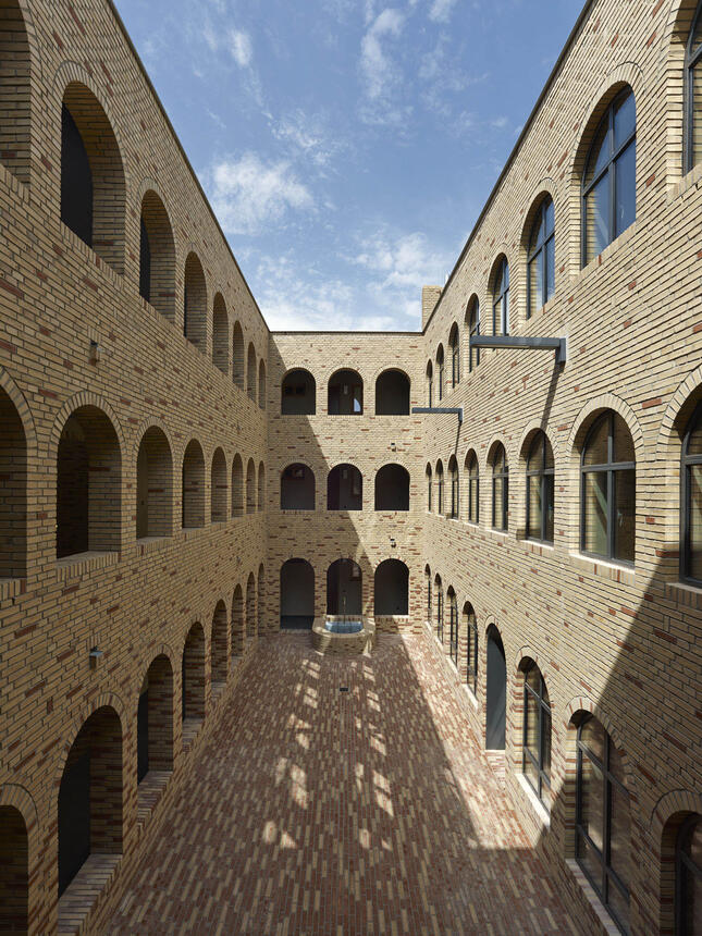 ROM.HOF
