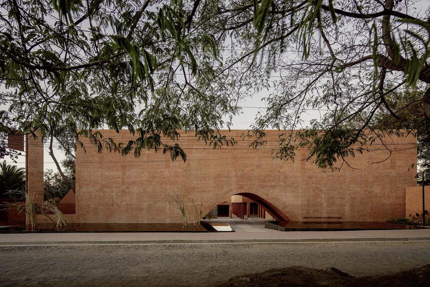 Center for Culture and Arts of the Lakeside