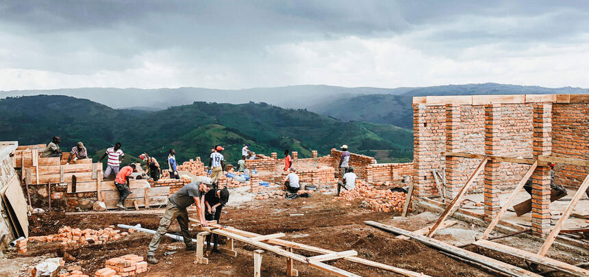 Ausbildungszentrum mit Forstfarm und Herberge in Buhweju (Uganda)