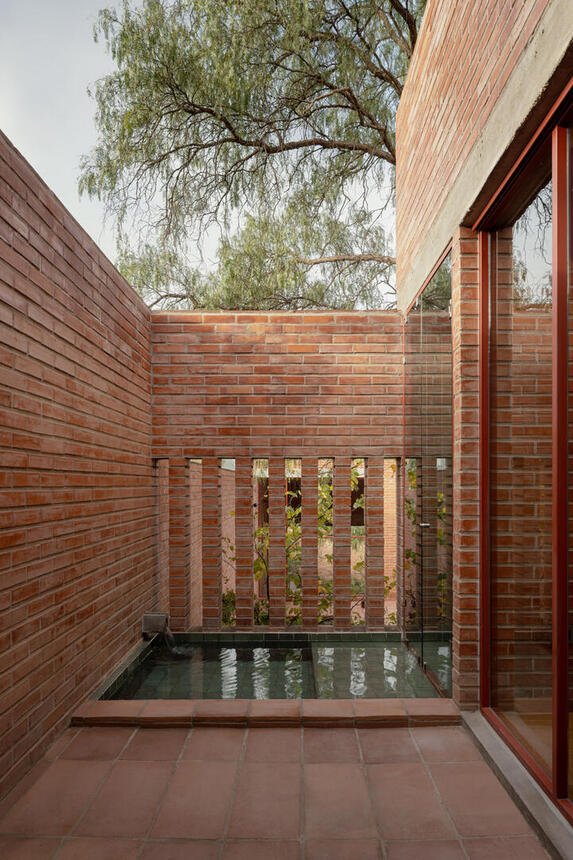 Pirules House