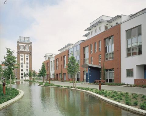 Hier entstand auf einem ehemaligen Industriegelände in unmittelbarer Nähe zur Nordhorner Innenstadt attraktiver Wohnraum für über 750 Menschen.  Das Projekt wurde mit dem DIFA-AWARD für innovative Stadtplanung und nachhaltige Bebauung ausgezeich