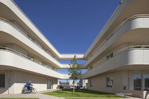 Wohnungsbau in ´s ?Gravenzande (NL) | KAW Architecten, Groning-Rotterdam-Eindhoven | Röben Keramik-Klinker OSLO perlweiß glatt, NF | Foto © Luuk Kramer, Amsterdam